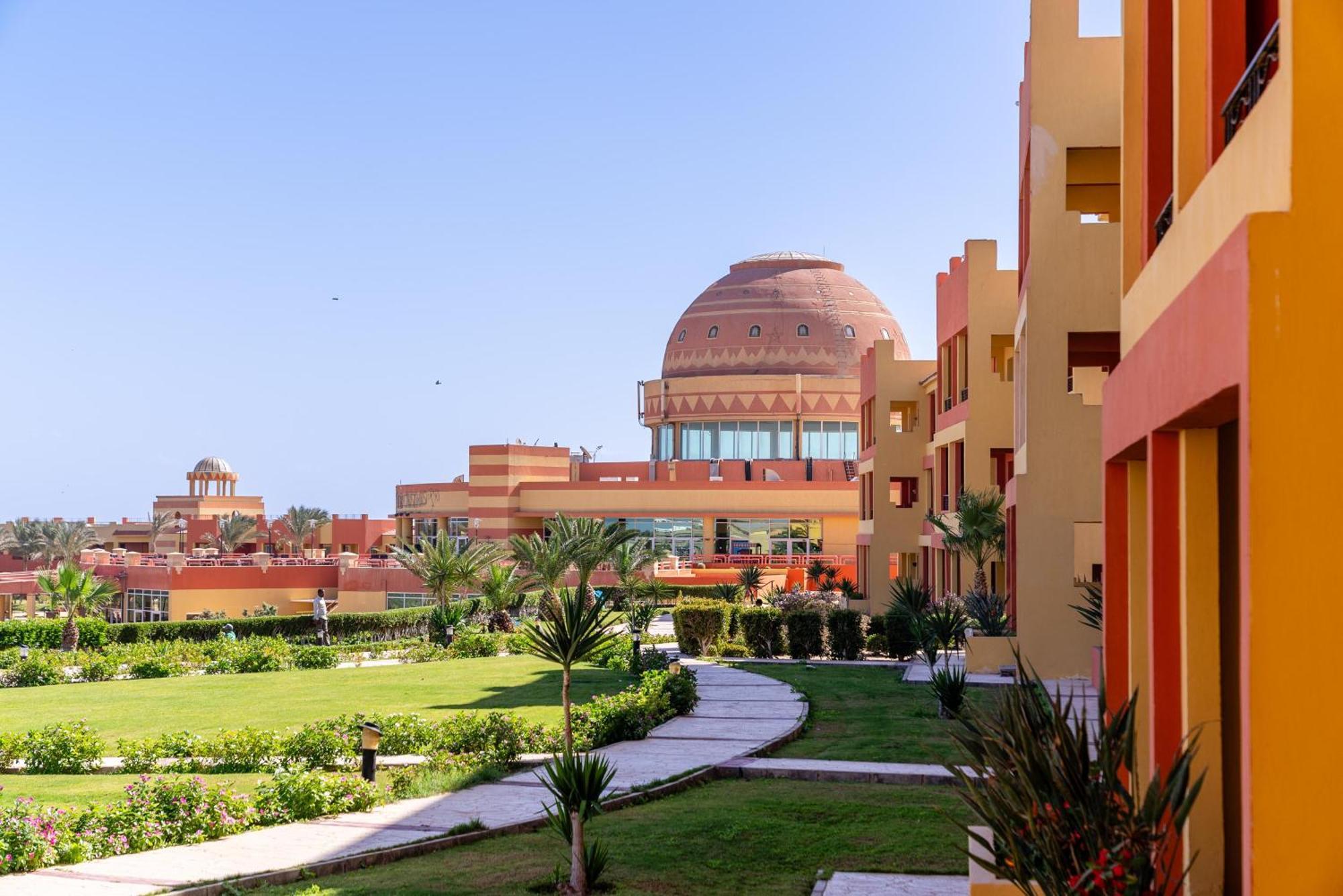 Malikia Resort Abu Dabbab Marsa Alam Exterior photo